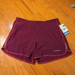 NWT Brooks Epiphany 2 in 1 6" Running Short, Plum / Vino, Size Women's XL
